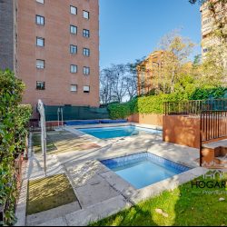 Alto, excelentes vistas, garaje