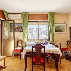 Alto, excelentes vistas, garaje