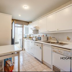 Alto, excelentes vistas, garaje