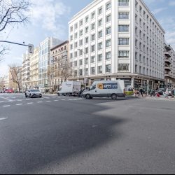 En Trafalgar, de lujo, con garaje