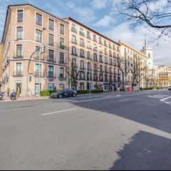 En Trafalgar, de lujo, con garaje