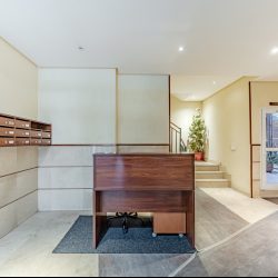 En Trafalgar, de lujo, con garaje