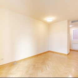 En Trafalgar, de lujo, con garaje