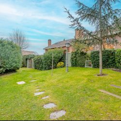 Excelente vivienda unifamiliar en urbanización privada