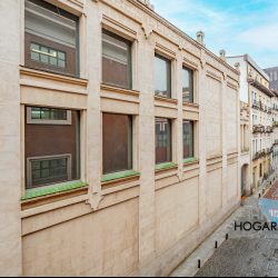 Apartamento clásico, con balcones