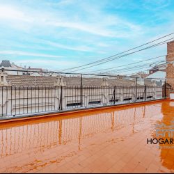 Apartamento clásico, con balcones