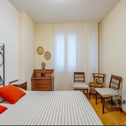 Apartamento clásico, con balcones