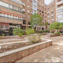 Oficina o despacho en edificio representativo