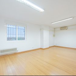 Piso en edificio representativo