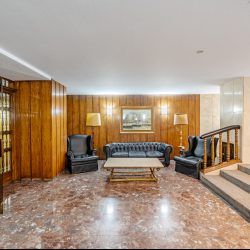 Piso en edificio representativo