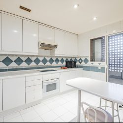 Urbanización de lujo, con garaje y trastero